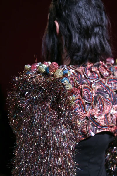 Look 37